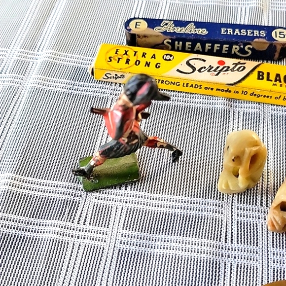 Lot of 8 Misc. Items - Picture 4 of 9